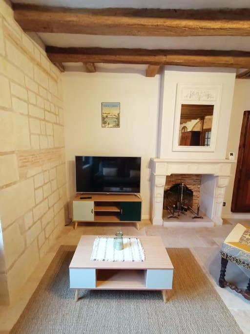 Gite Avec Vue Sur L'Indre Artannes-sur-Indre Extérieur photo