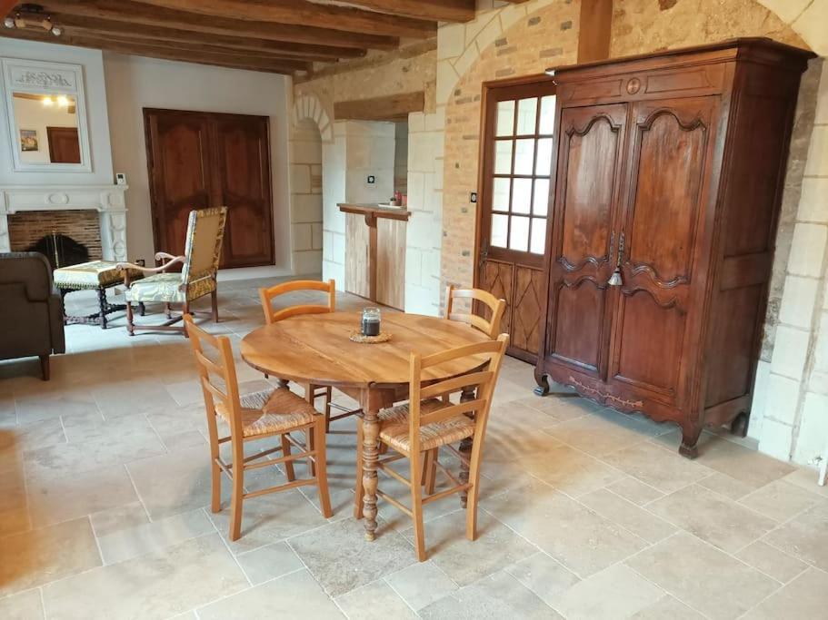 Gite Avec Vue Sur L'Indre Artannes-sur-Indre Extérieur photo